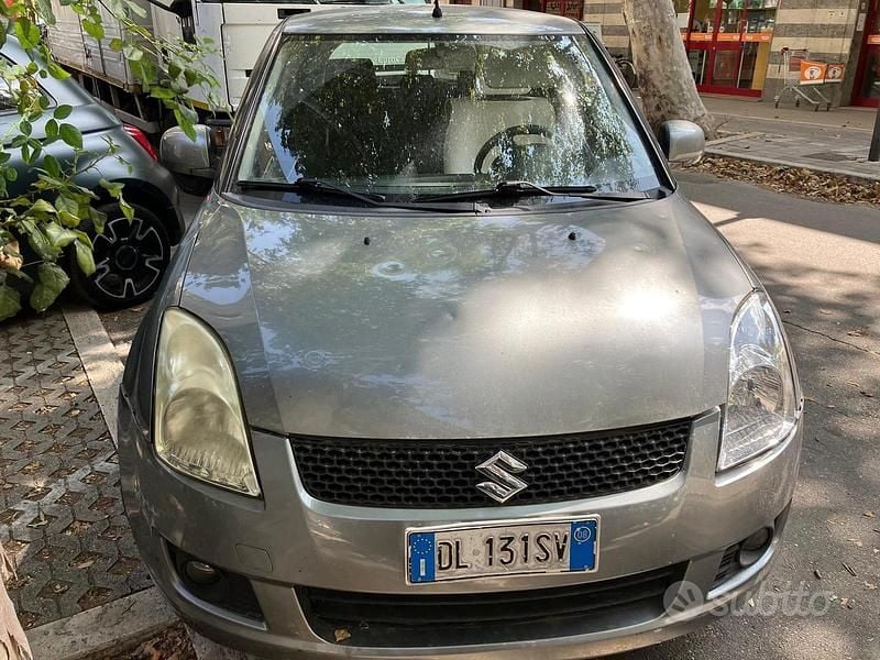 Grigio Usata 2008 Suzuki Swift Tre volumi | 1650 € - Immagine 1/4