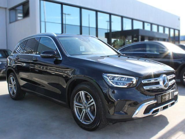Nero Usata 2021 Mercedes GLC220 SUV | 31.890 € (Ottimo prezzo) - Immagine 1/4