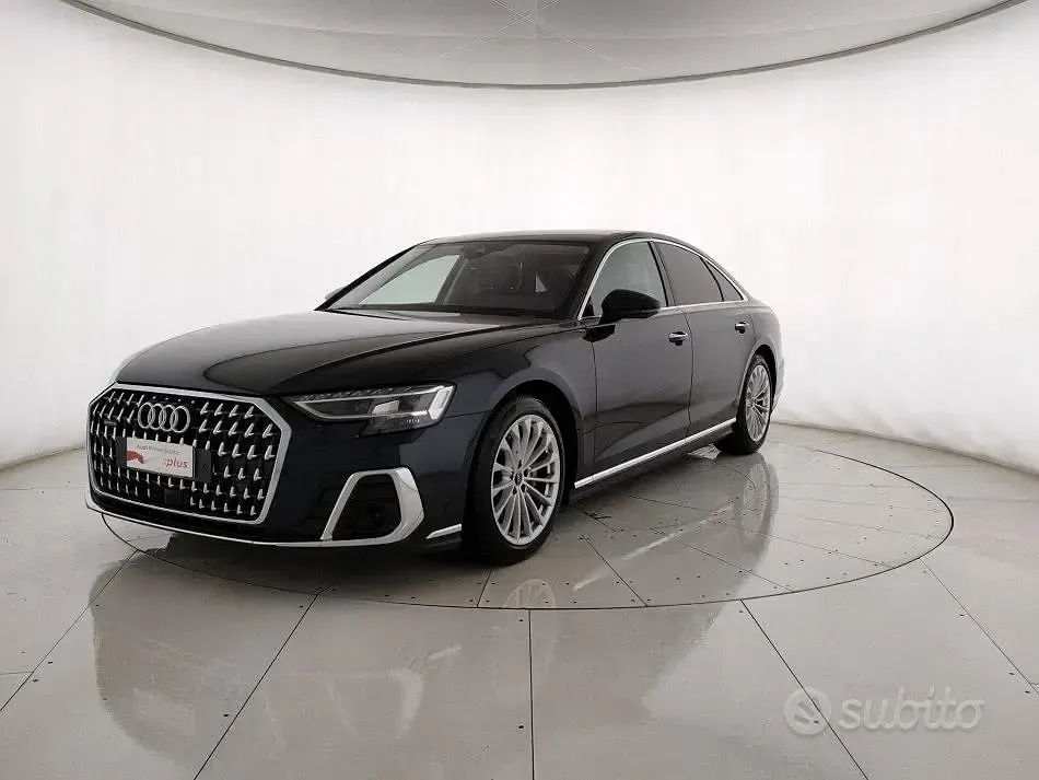 Usata Audi A8 286 CV (210 kW) 2024 Berlina