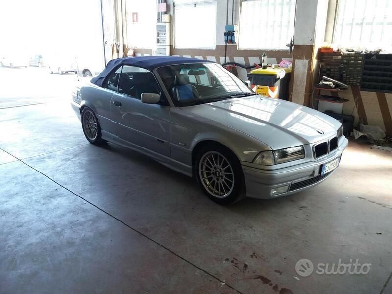 Usata 1993 BMW 325 Cabriolet Cabrio | 12.500 € - Immagine 1/4