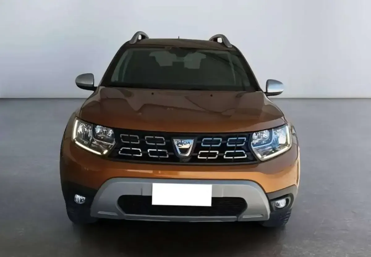 Usata Dacia Duster Prestige 109 CV (80 kW) 2018 Arancione SUV