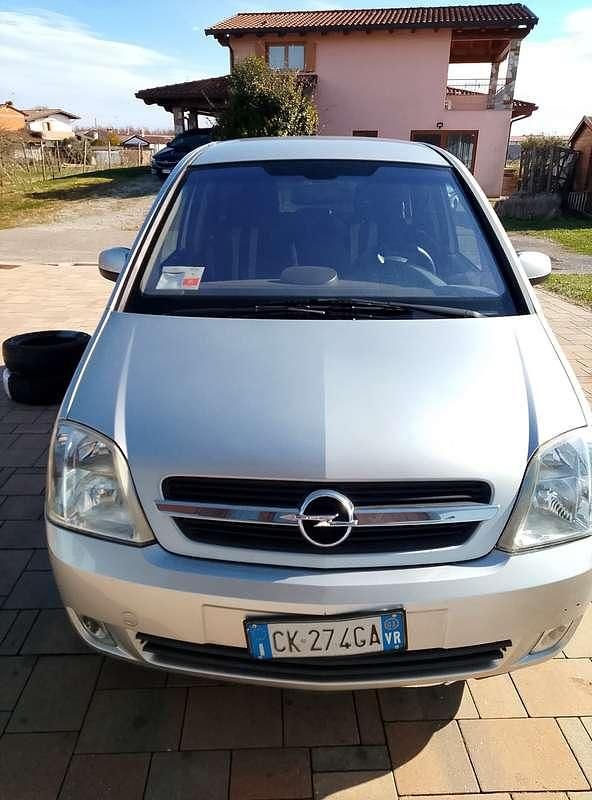 Usata Opel Meriva Cosmo 75 CV (55 kW) 2003 Monovolume