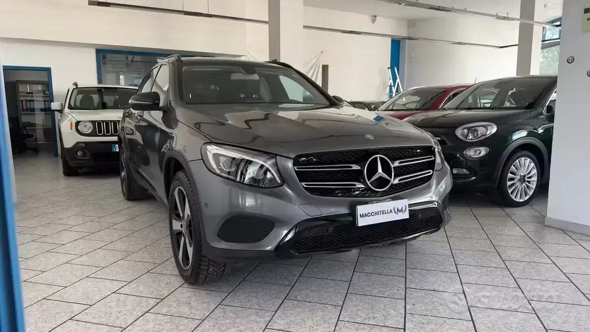 Usata Mercedes GLC250 Premium 204 CV (150 kW) 2017 Grigio SUV