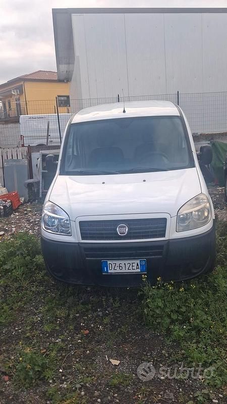 Usata Fiat Doblò 2011 Bianco Monovolume