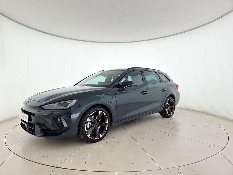 Usata Cupra Leon 204 CV (150 kW) 2025 Fiord blue Station wagon