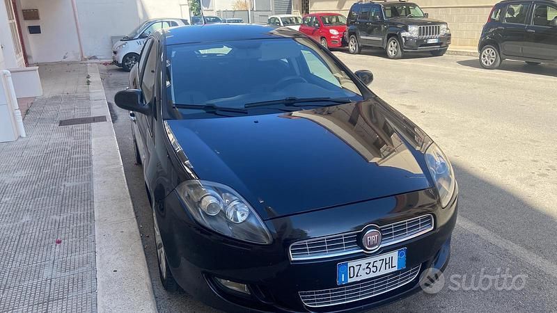 Nero Usata 2010 Fiat 1600 Tre volumi | 3300 € - Immagine 1/4