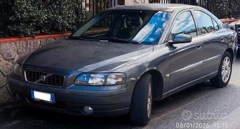 Usata Volvo S60 163 CV (119 kW) 2003 Grigio Berlina