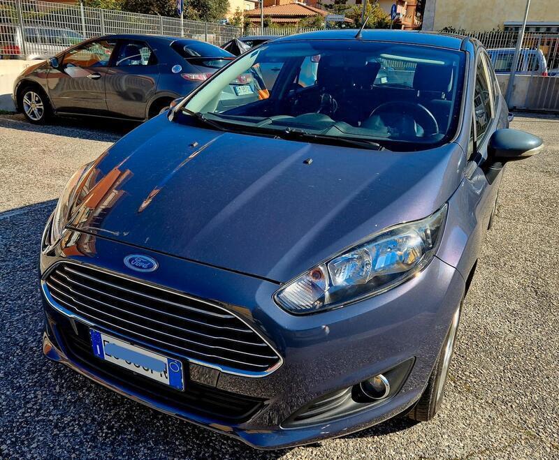 Usato 2013 Ford Fiesta 1.2 Benzin 60 CV (7.500 €)