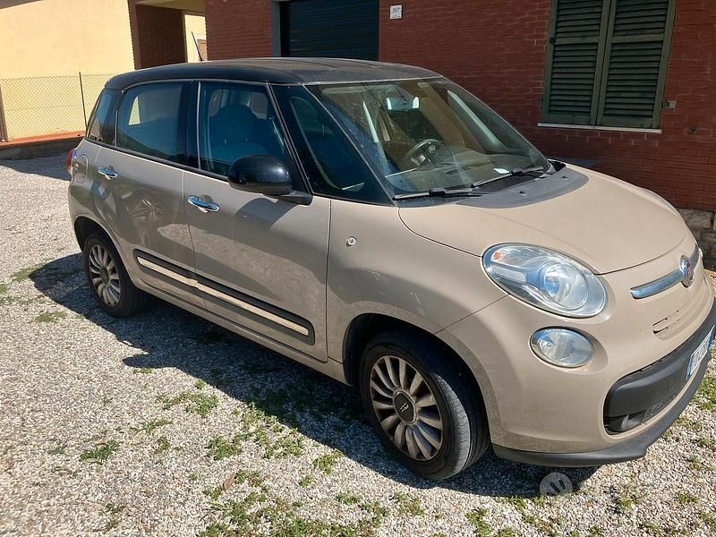 Usata 2016 Fiat 500L Monovolume | 9000 € (Buon prezzo) - Immagine 1/4
