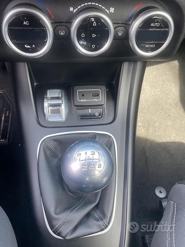 Usado Alfa Romeo Giulietta 120 CV (88 kW) 2019 Gris Utilitario