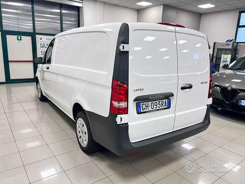Usata Mercedes Vito 102 CV (75 kW) 2022 Bianco Furgone