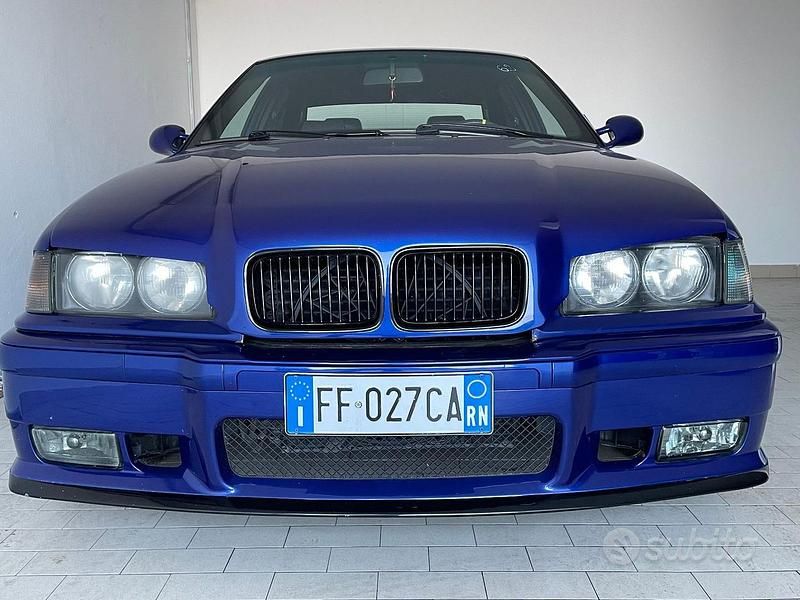 Usata BMW 325 192 CV (141 kW) 1991 Blu Berlina