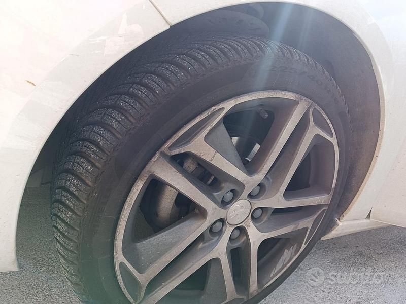 Usata Peugeot 308 Allure 120 CV (88 kW) 2015 Bianco Berlina