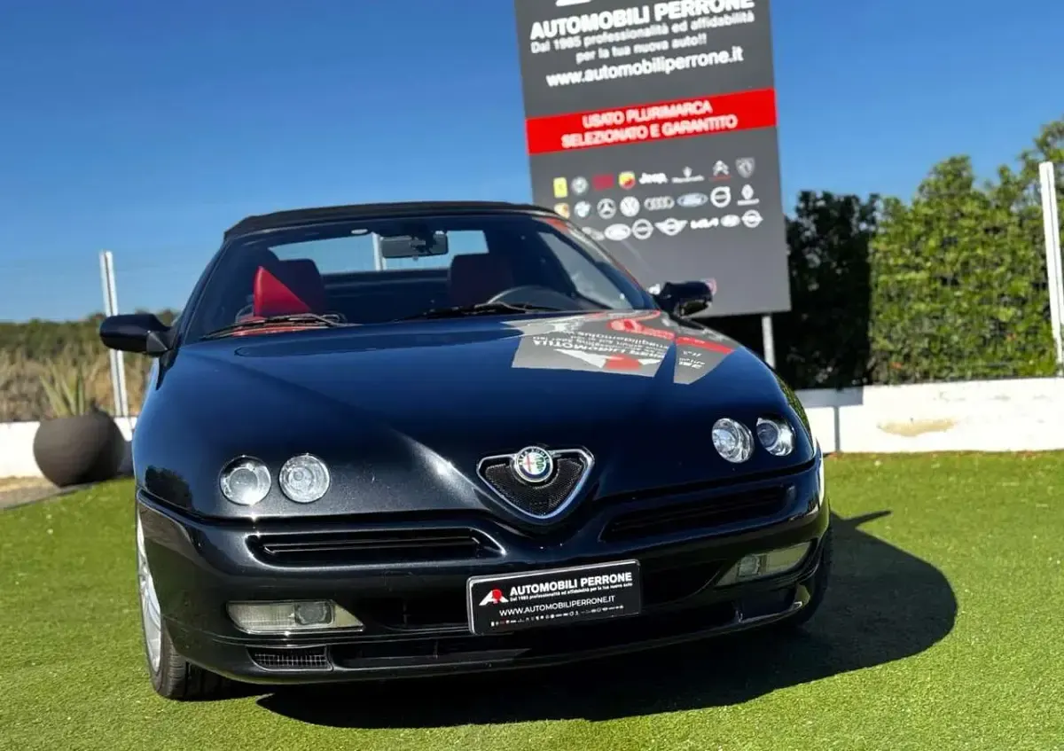 Usata Alfa Romeo Spider 218 CV (160 kW) 2003 Nero Cabrio