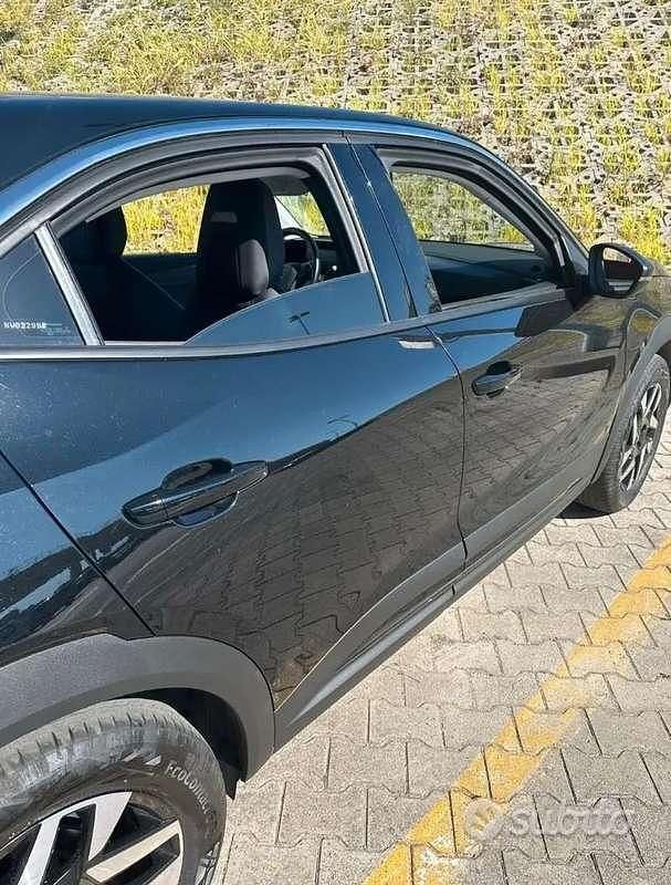 Usata Opel Mokka Elegance 101 CV (74 kW) 2022 Nero SUV