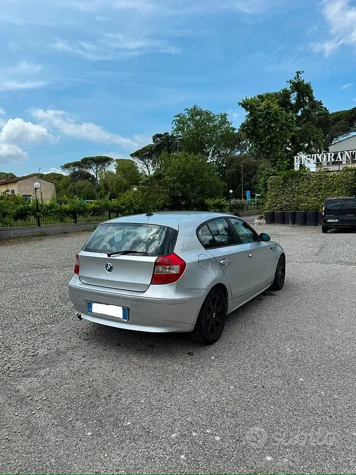 Usata BMW 116 116 CV (85 kW) 2006 Grigio Utilitaria