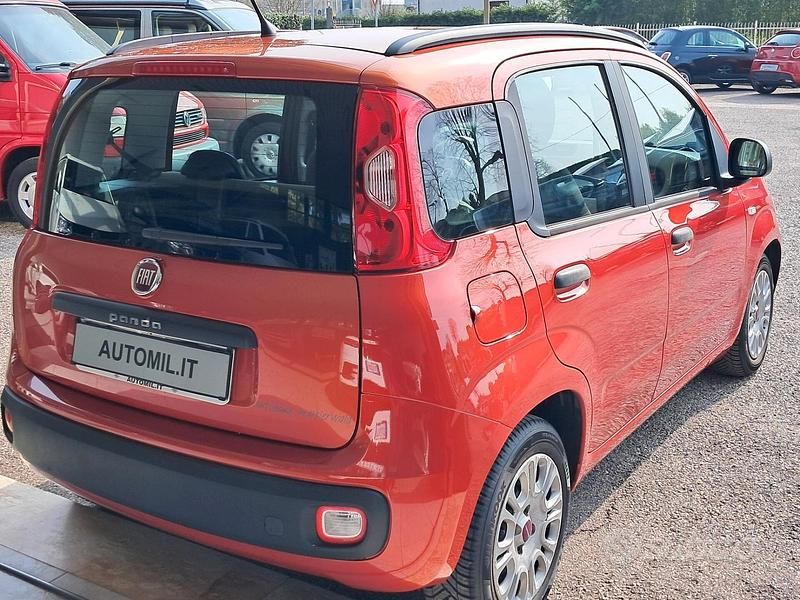 Usata Fiat Panda Easy 69 CV (50 kW) 2013 Rosso Utilitaria