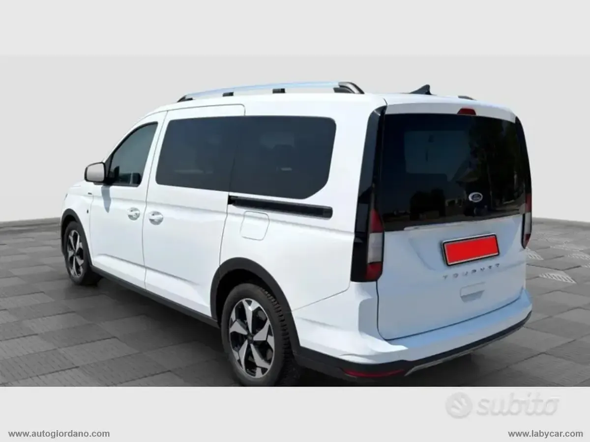 Usata Ford Tourneo Connect Active 122 CV (89 kW) 2023 Bianco Monovolume