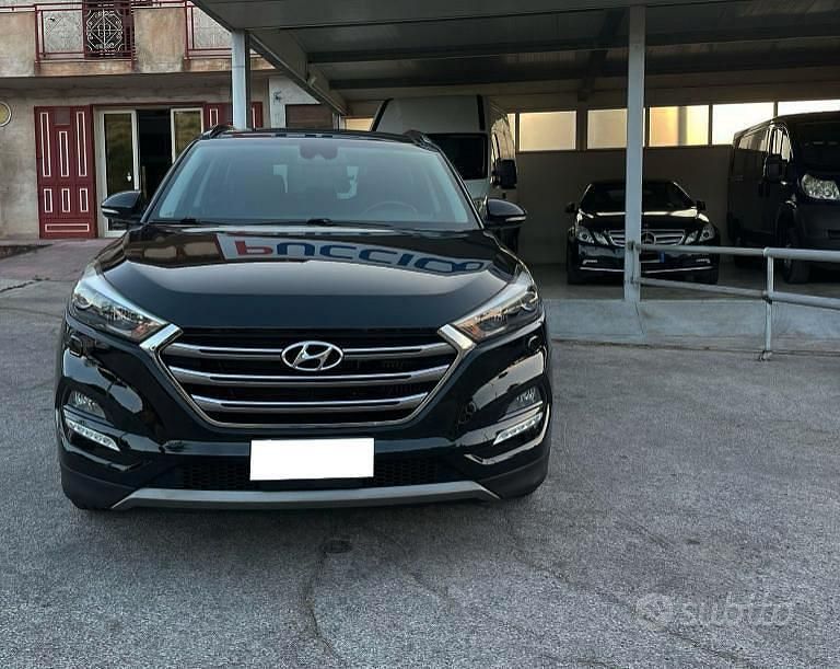 Nero Usata 2017 Hyundai Tucson Edition SUV | 14.990 € (Buon prezzo) - Immagine 1/4
