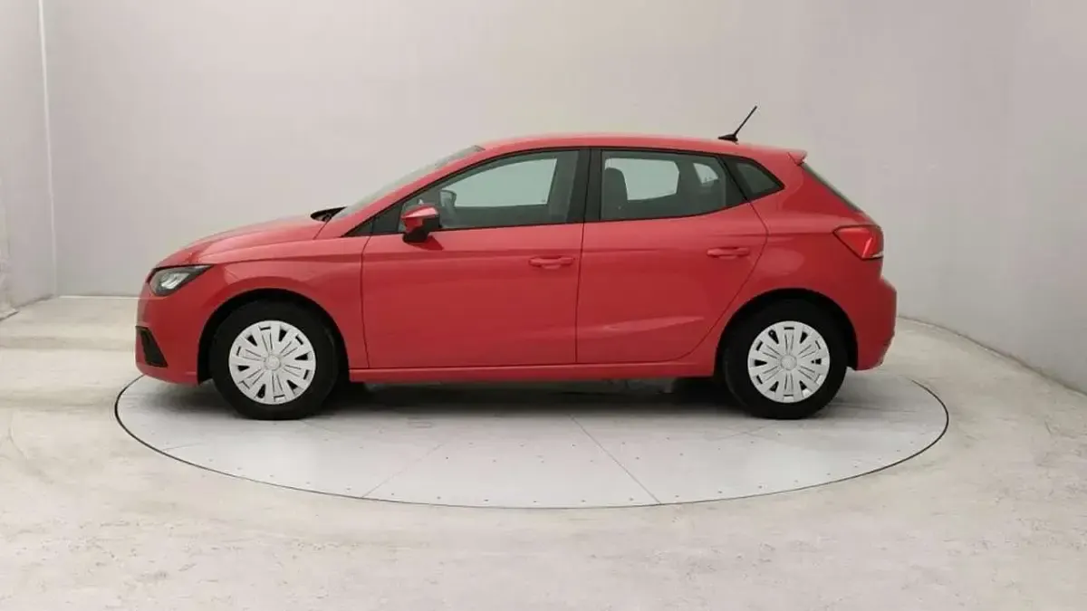 Usata Seat Ibiza Reference 90 CV (66 kW) 2022 Rosso Utilitaria