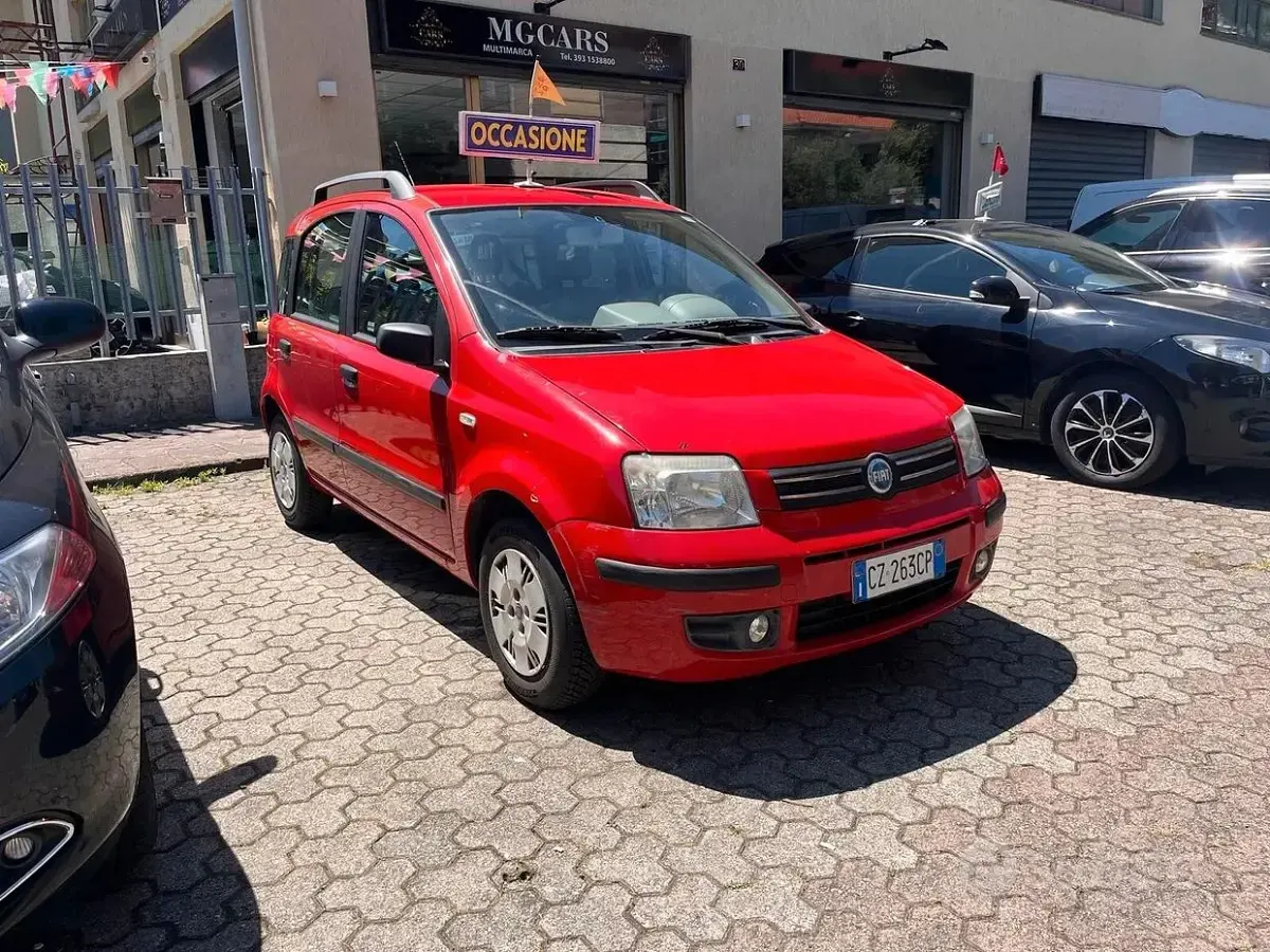 Usata Fiat Panda Dynamic 60 CV (44 kW) 2005 Rosso Utilitaria