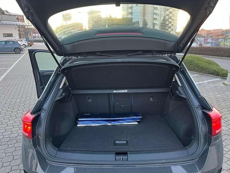 Usata VW T-Roc Style 150 CV (110 kW) 2021 Grigio SUV