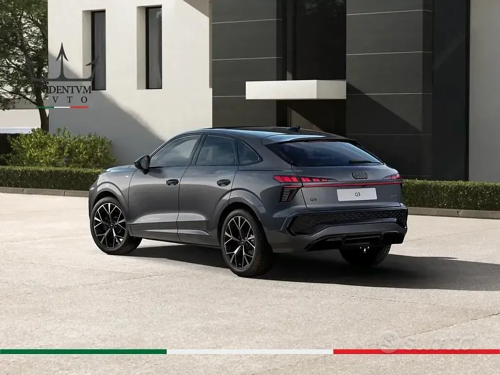 Nuova Audi Q3 Sportback S-Line 204 CV (150 kW) 2026 Grigio SUV