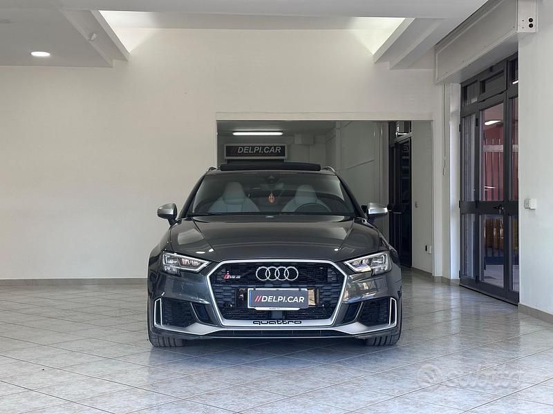 Grigio Usata 2018 Audi RS3 Tre volumi | 38.400 € (Buon prezzo) - Immagine 1/4