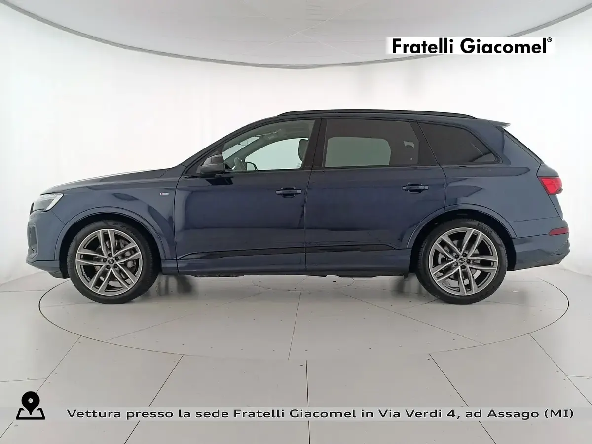 Usata Audi Q7 S-Line 286 CV (210 kW) 2025 Grigio waitomo metallizzato SUV