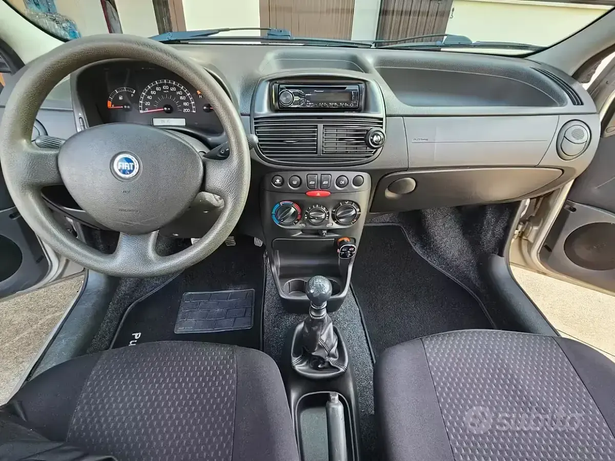 Usata Fiat Punto 60 CV (44 kW) 2006 Grigio Utilitaria