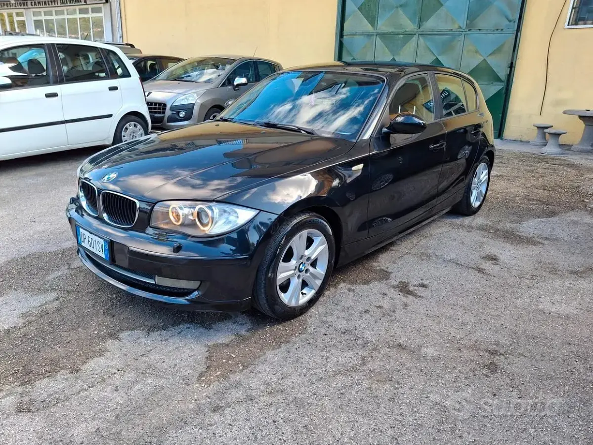 Usata BMW 118 143 CV (105 kW) 2008 Nero Utilitaria