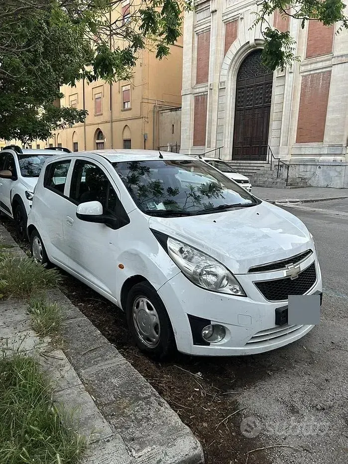 Usata Chevrolet Spark 68 CV (50 kW) 2011 Bianco Utilitaria