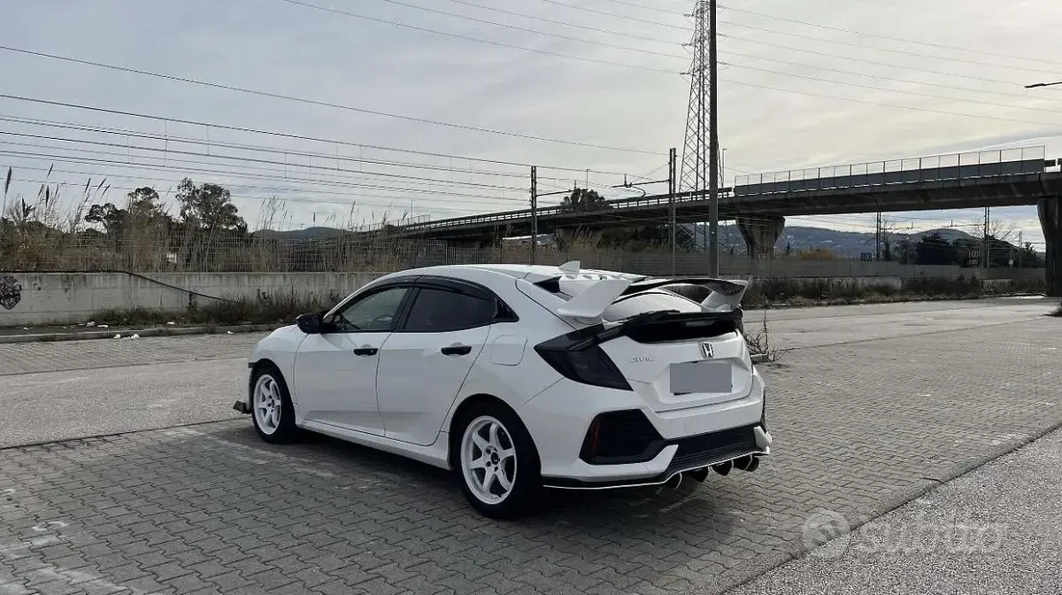 Usata Honda Civic Elegance 126 CV (92 kW) 2020 Bianco Berlina