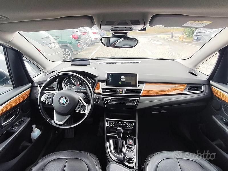 Usata BMW 220 Luxury Line 190 CV (139 kW) 2016 Bianco Monovolume