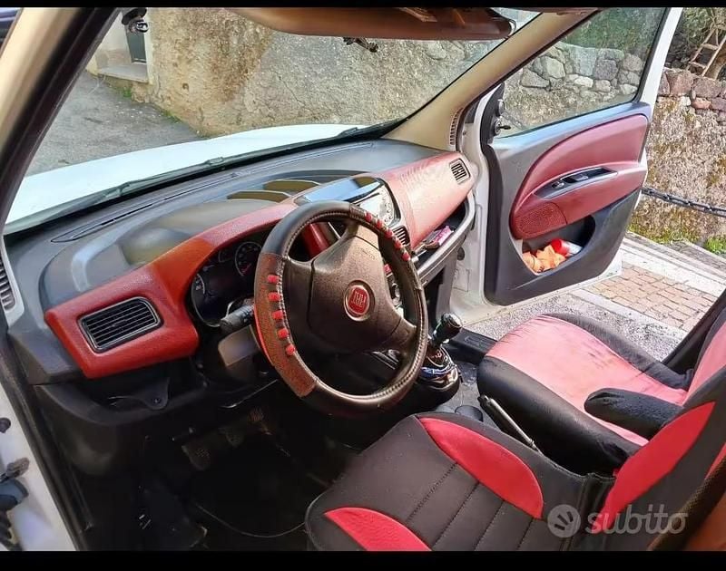 Usata Fiat Doblò 105 CV (77 kW) 2013 Monovolume