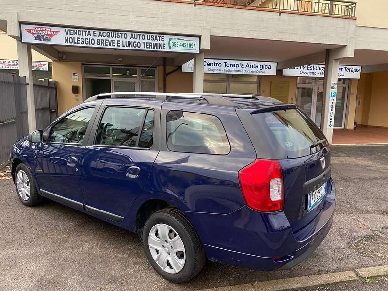Blu/azzurro Usata 2017 Dacia Logan Station wagon | 3500 € - Immagine 1/4