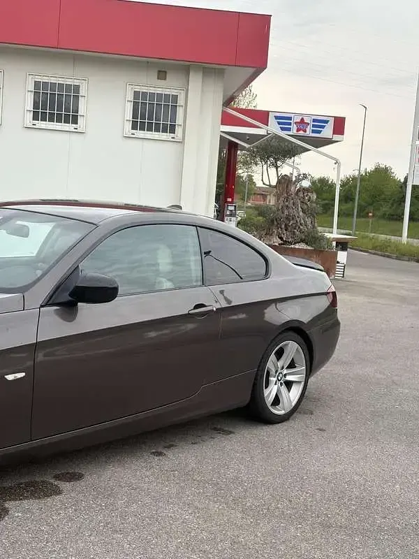 Usata BMW 320 Efficient Dynamics 184 CV (135 kW) 2010 Coupé