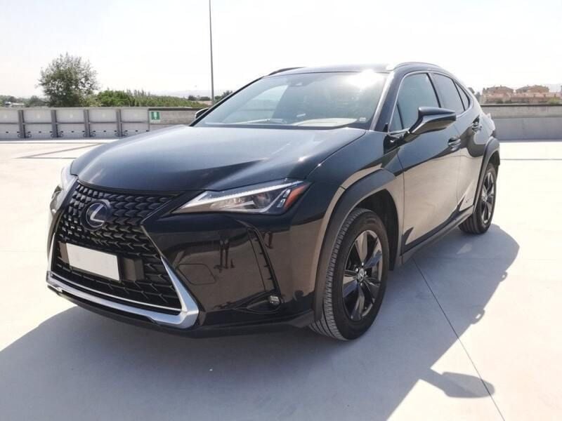 Usata Lexus UX Sport Line 184 CV (135 kW) 2022 Nero SUV