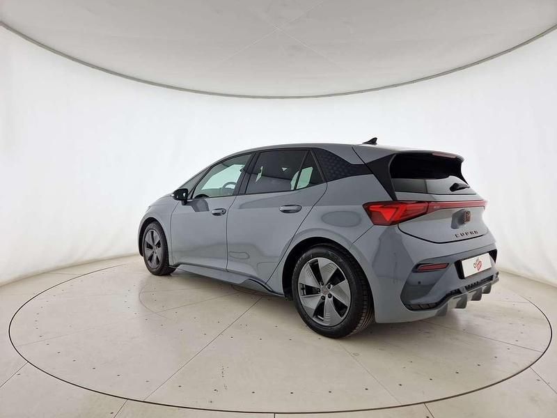 Usata Cupra Born 69 kW (95 CV) 2022 Grigio vapore Utilitaria