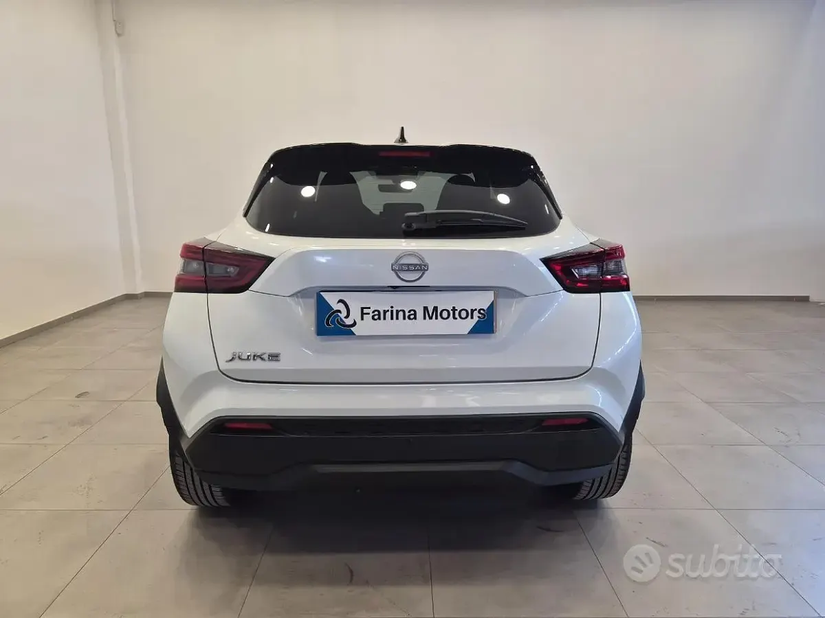 Usata Nissan Juke N-Connecta 114 CV (83 kW) 2024 Verde SUV