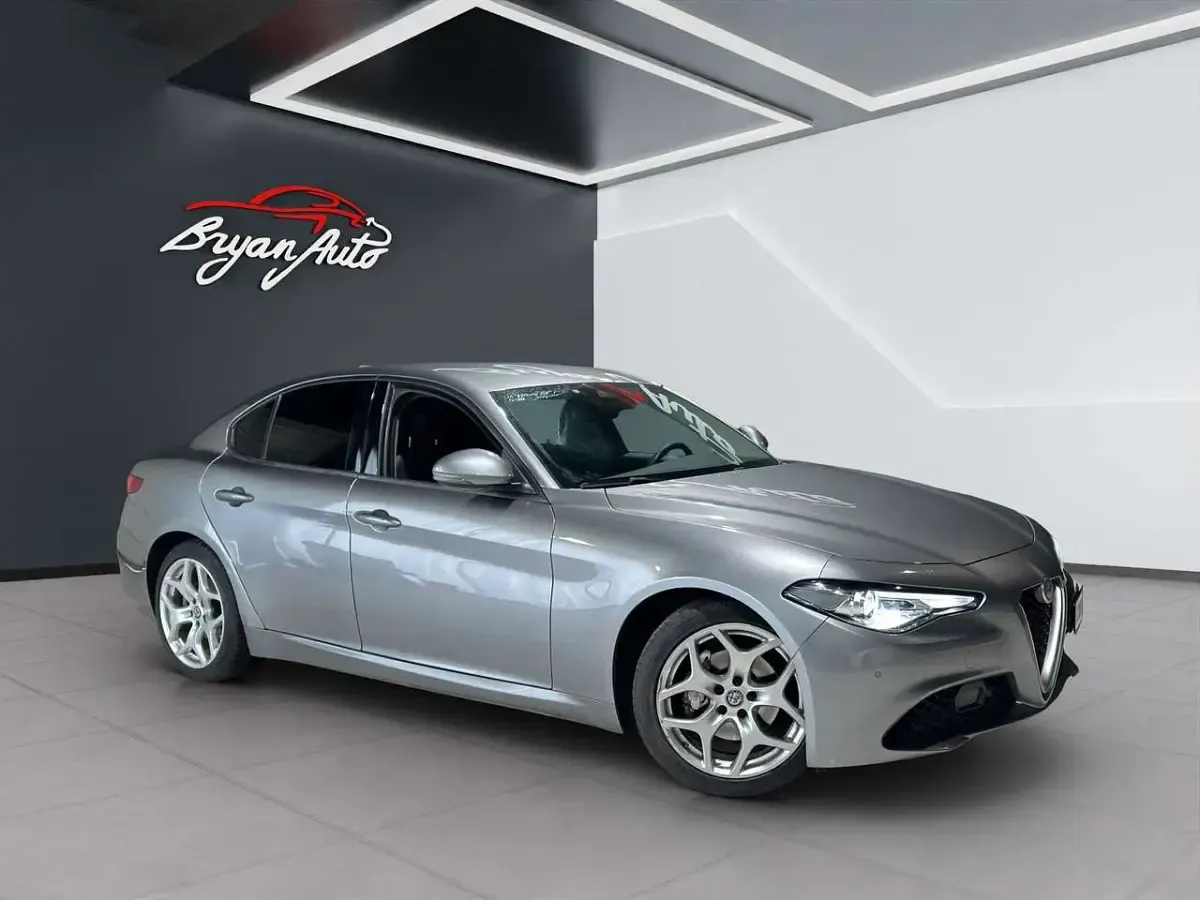 Usata Alfa Romeo Giulia Tech Edition 160 CV (117 kW) 2019 Other Berlina