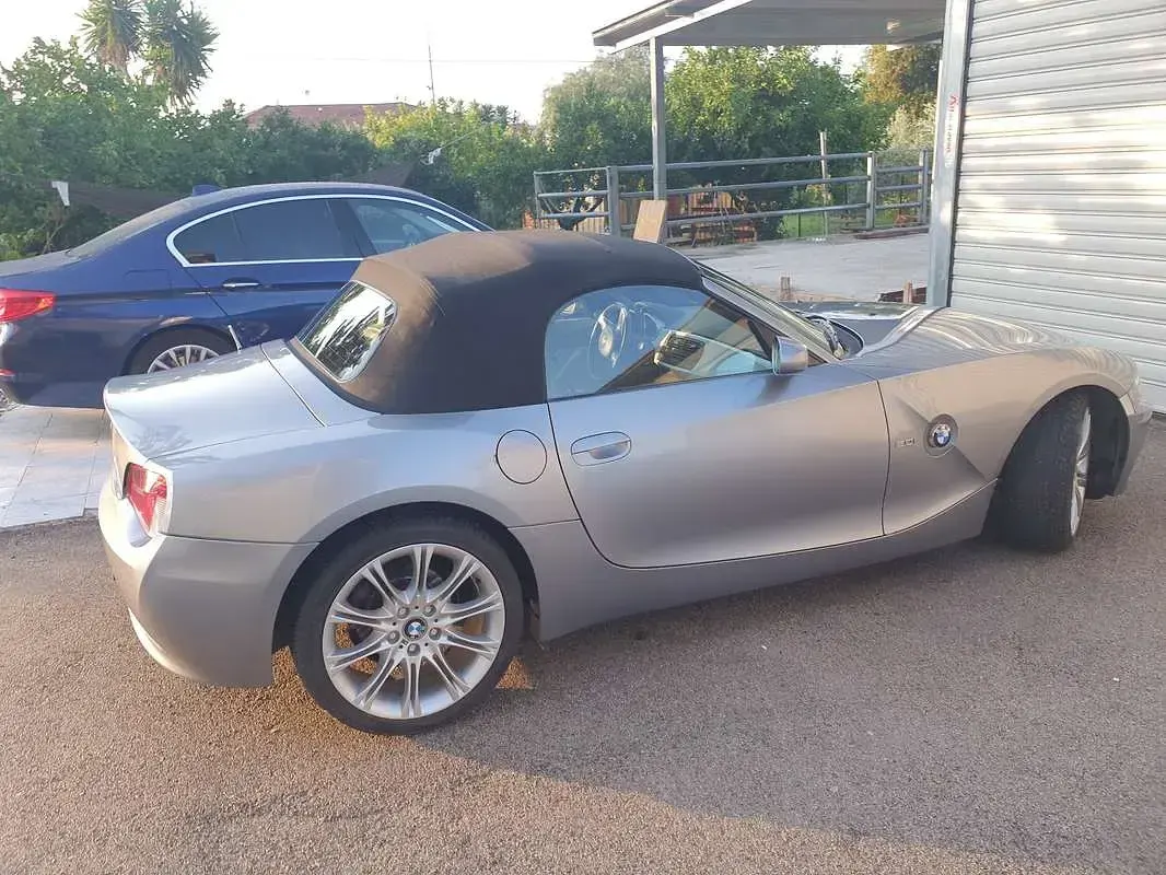 Usata BMW Z4 150 CV (110 kW) 2007 Grigio Cabrio