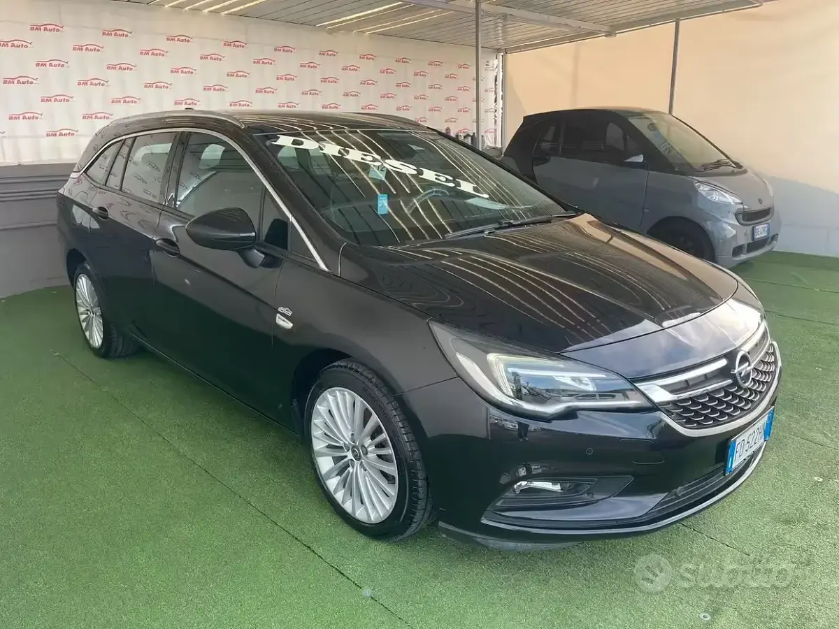 Usata Opel Astra 110 CV (80 kW) 2016 Nero Station wagon