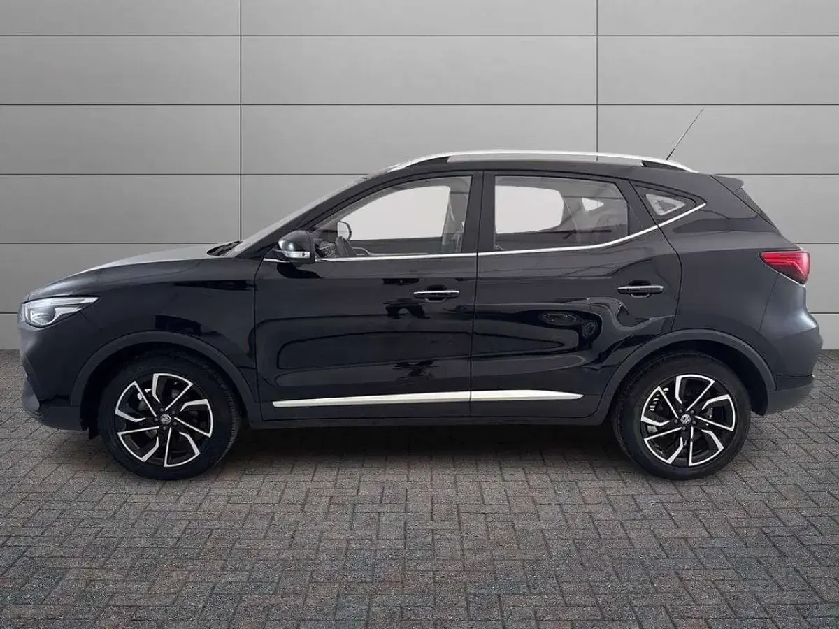 Usata MG ZS 106 CV (77 kW) 2024 Nero SUV