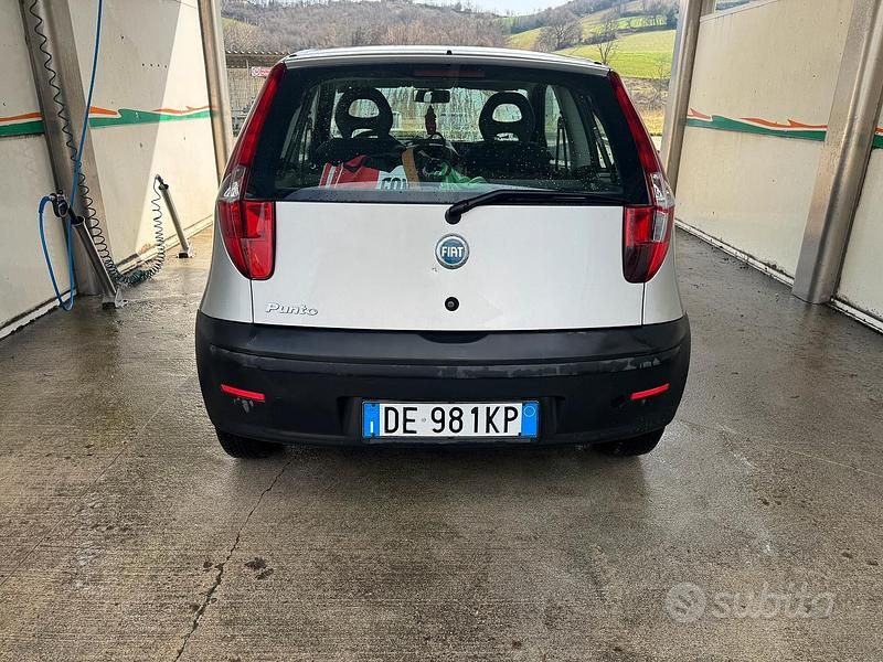 Usata Fiat Punto 2005 Utilitaria