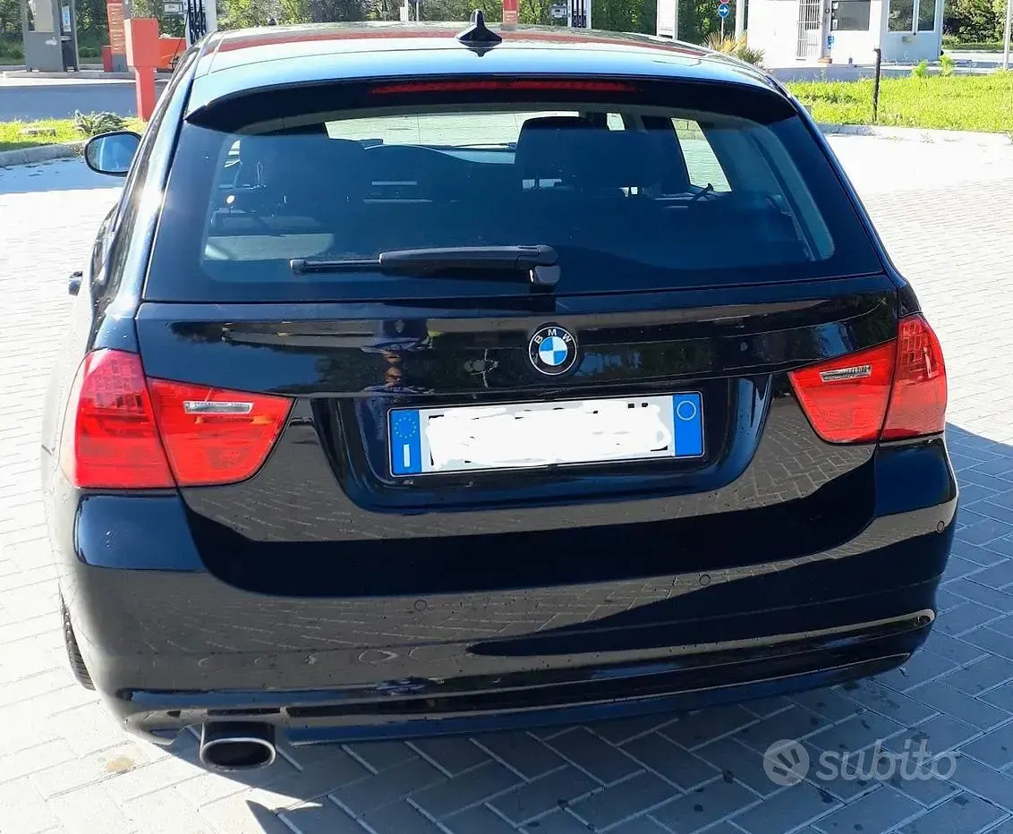 Usata BMW 320 Efficient Dynamics 184 CV (135 kW) 2011 Nero Station wagon