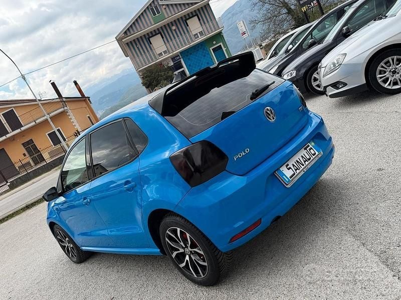Usata VW Polo 75 CV (55 kW) 2015 Blu Berlina