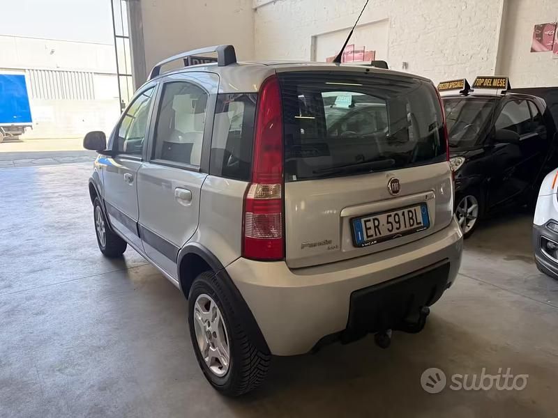 Usata Fiat Panda 4x4 Climbing 74 CV (54 kW) 2013 Grigio Utilitaria