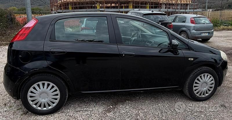 Usata Fiat Grande Punto 2009 Nero Utilitaria