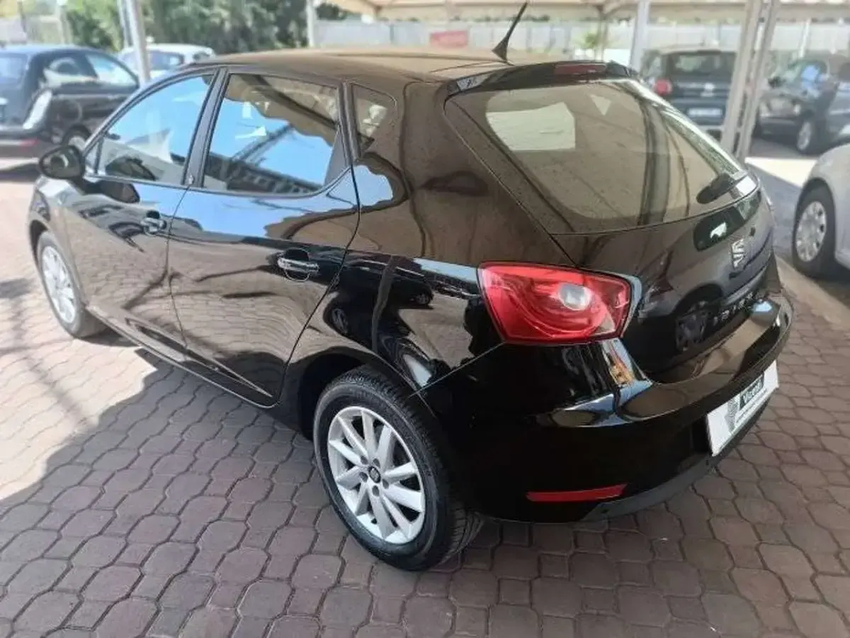 Usata Seat Ibiza CONNECT 75 CV (55 kW) 2017 Nero Berlina